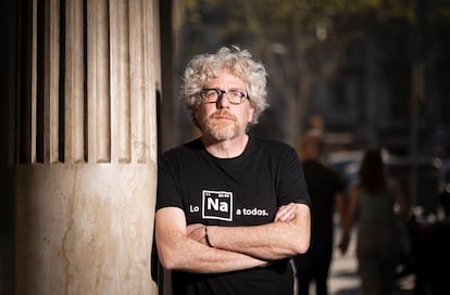 El periodista Santi Giménez, en la redacción del diario AS en Barcelona.