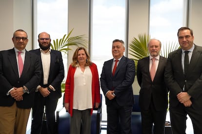 Urbano Jiménez (socio de Urbano Jiménez Asesores Legales y Tributarios), Jorge Molinero (consejero delegado de Selier Abogados), Pilar Jaquete (socia directora de Selier Abogados), Juan Garrido (socio de Auditest), Miguel Lomas (socio de Auditest) y Daniel Gómez de Arriba (socio director del área de reestructuraciones e insolvencias de Selier Abogados)