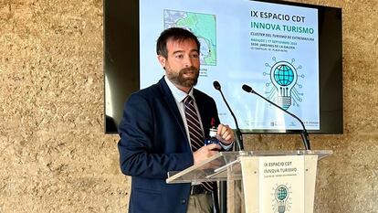 El ex director general de Turismo de Extremadura, Jesús Viñuales, en una rueda de prensa, en una fotografía de archivo.